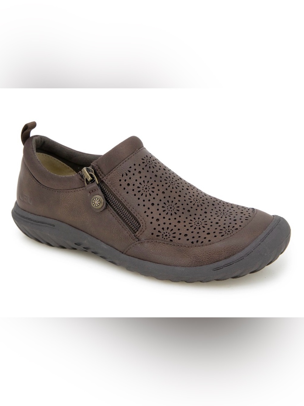JAMBU JBU Women's Avery slip-on casual shoe in brown SIZE 8